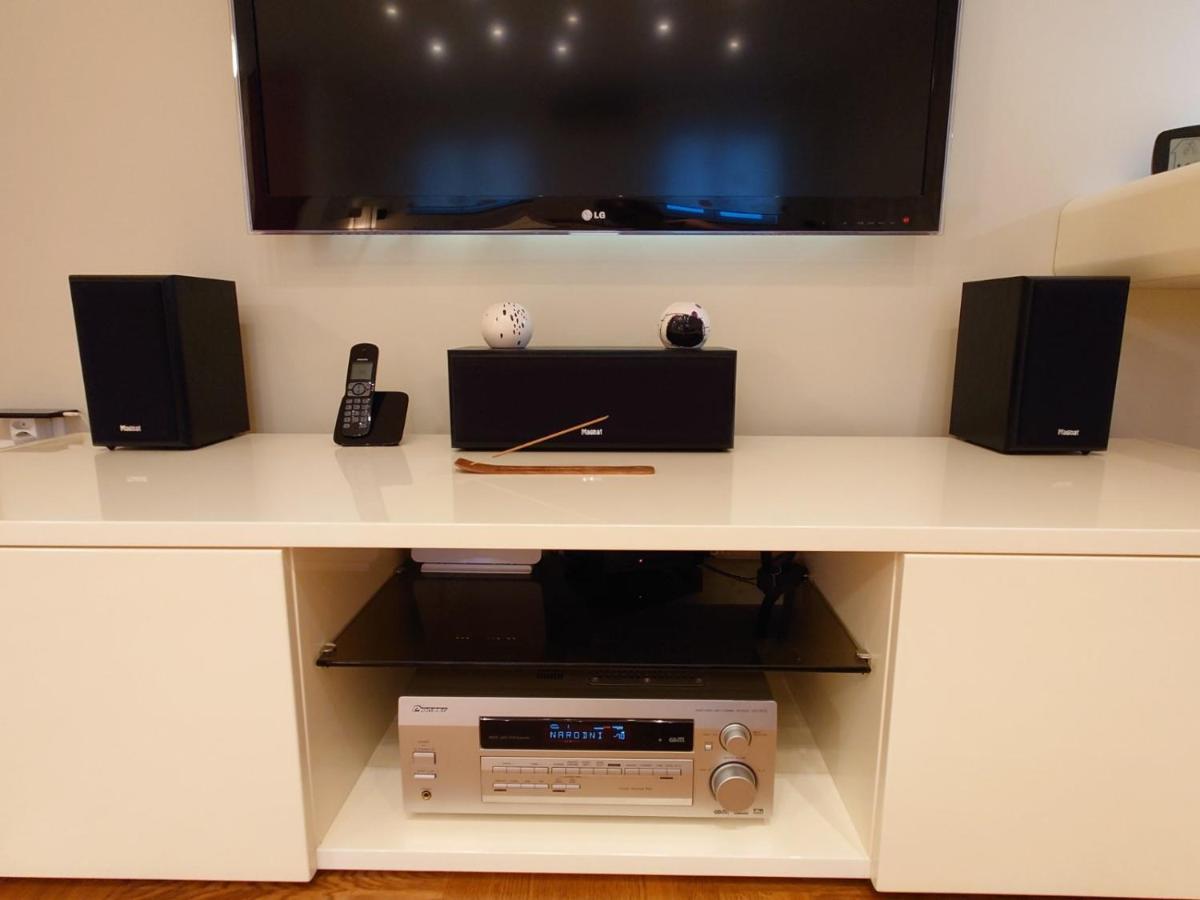 Apartman Mare Nostrum**** Lägenhet Rijeka Exteriör bild