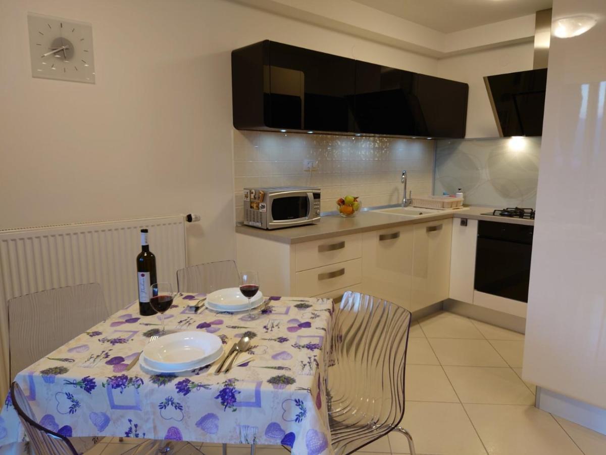Apartman Mare Nostrum**** Lägenhet Rijeka Exteriör bild