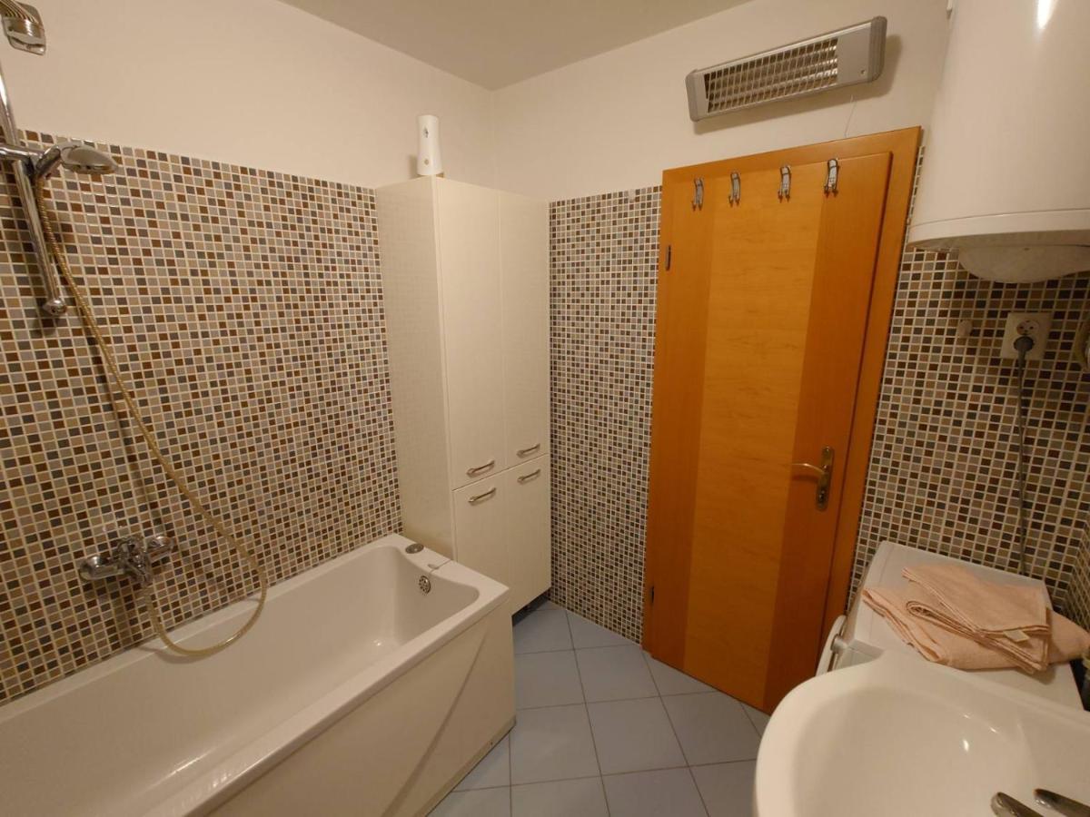 Apartman Mare Nostrum**** Lägenhet Rijeka Exteriör bild