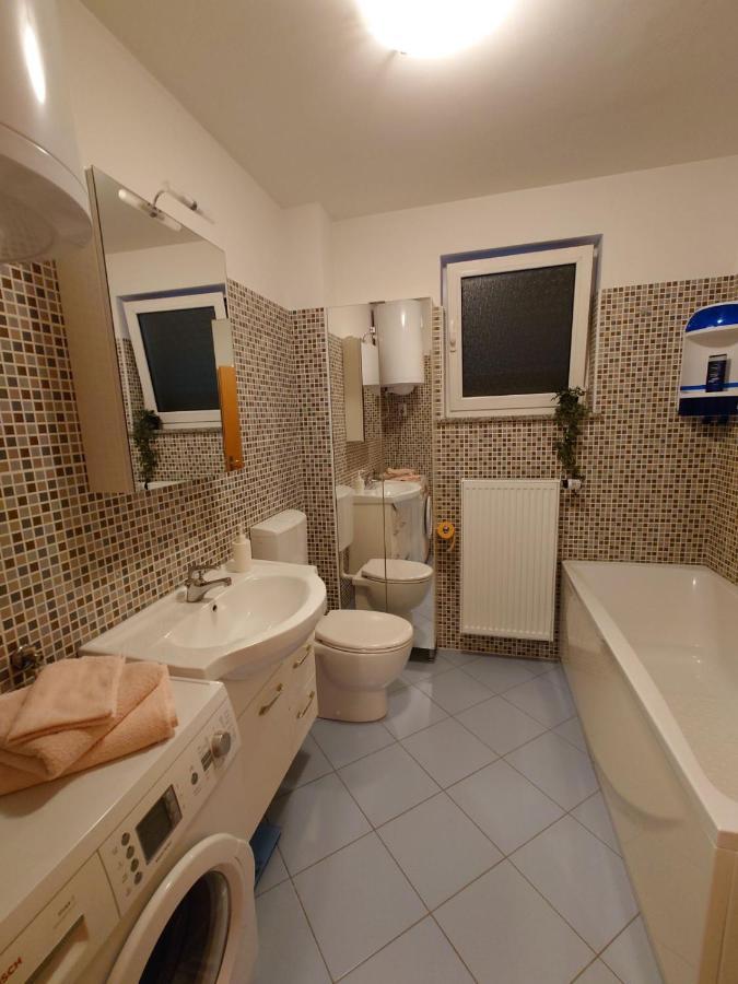 Apartman Mare Nostrum**** Lägenhet Rijeka Exteriör bild
