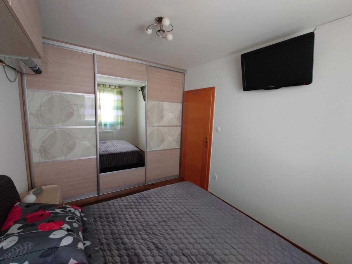 Apartman Mare Nostrum**** Lägenhet Rijeka Exteriör bild